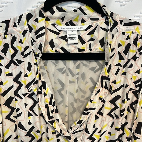 Diane Von Furstenberg Vintage Dress - Picture 3 of 7